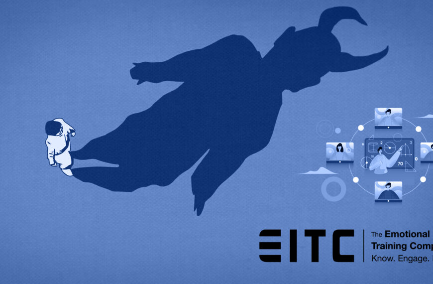 Vue aérienne d’un gars marchant dans un espace mais son ombre a des cornes, avec le logo EITC sur le dessus.